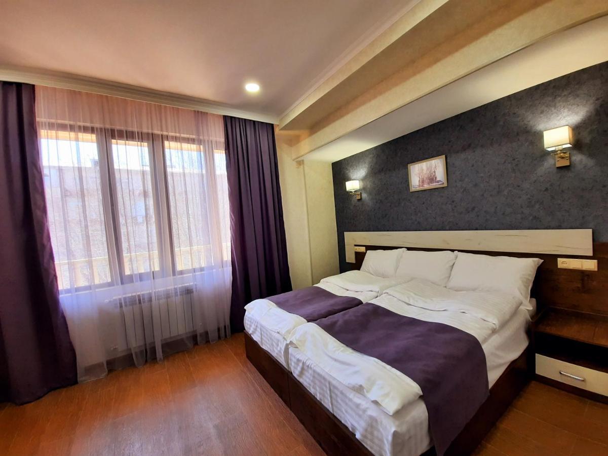 Cherry Garden Boutique Hotel Yeghegnadzor Екстериор снимка