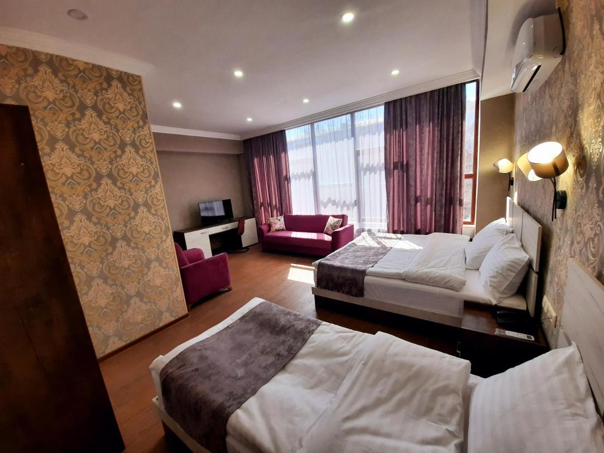 Cherry Garden Boutique Hotel Yeghegnadzor Екстериор снимка