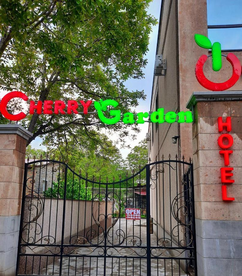 Cherry Garden Boutique Hotel Yeghegnadzor Екстериор снимка
